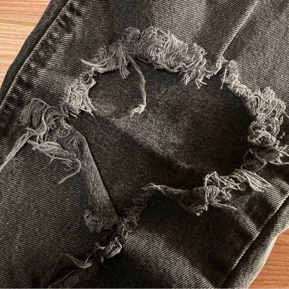 Ardene mom jeans size 01 in black 💋🌹 - Picture 8 of 12